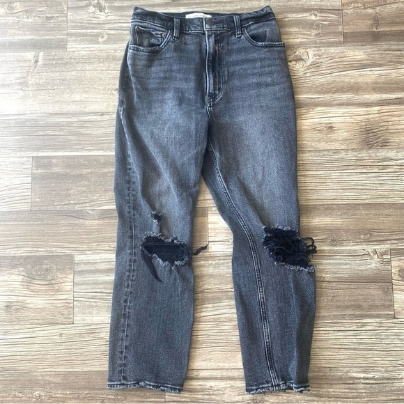 Abercrombie and Fitch the Ankle Straight Ultra High Rise Jeans Black Size 27/4S - Picture 2 of 8